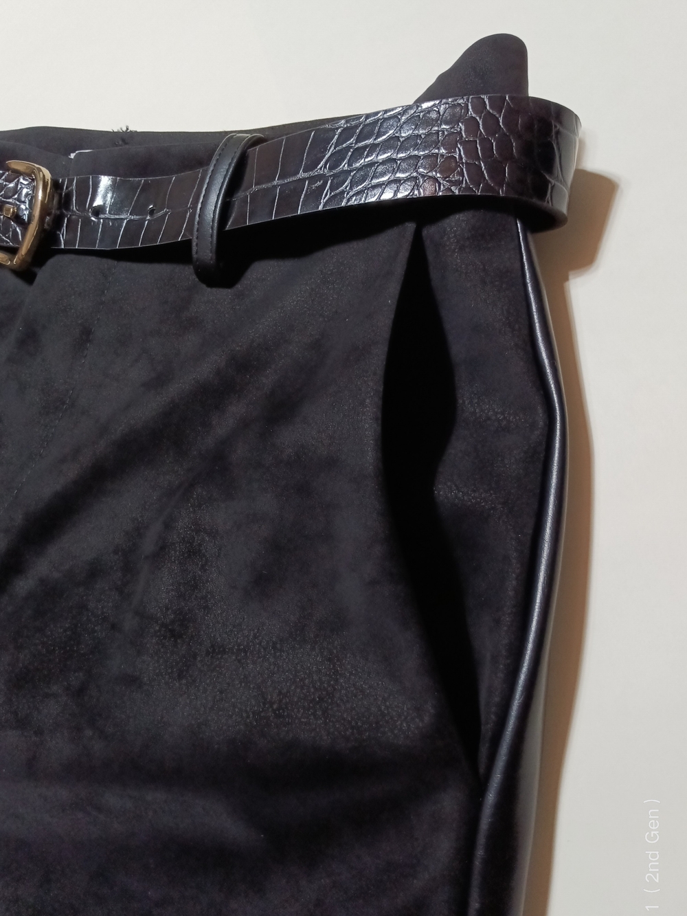 Gianni Bini Black Wide-Leg Velvet Pants - Picture 11 of 16